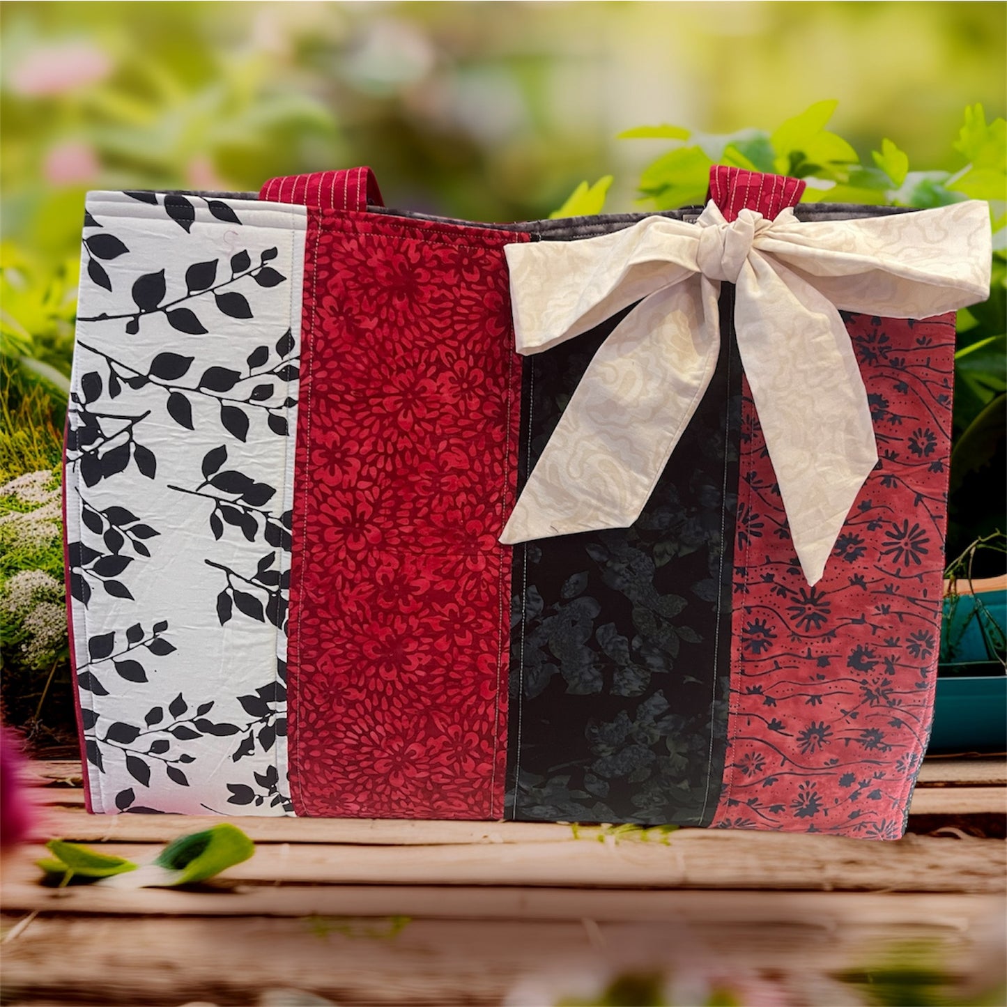 Envy Bag - Black, White & Red with Grey Lining