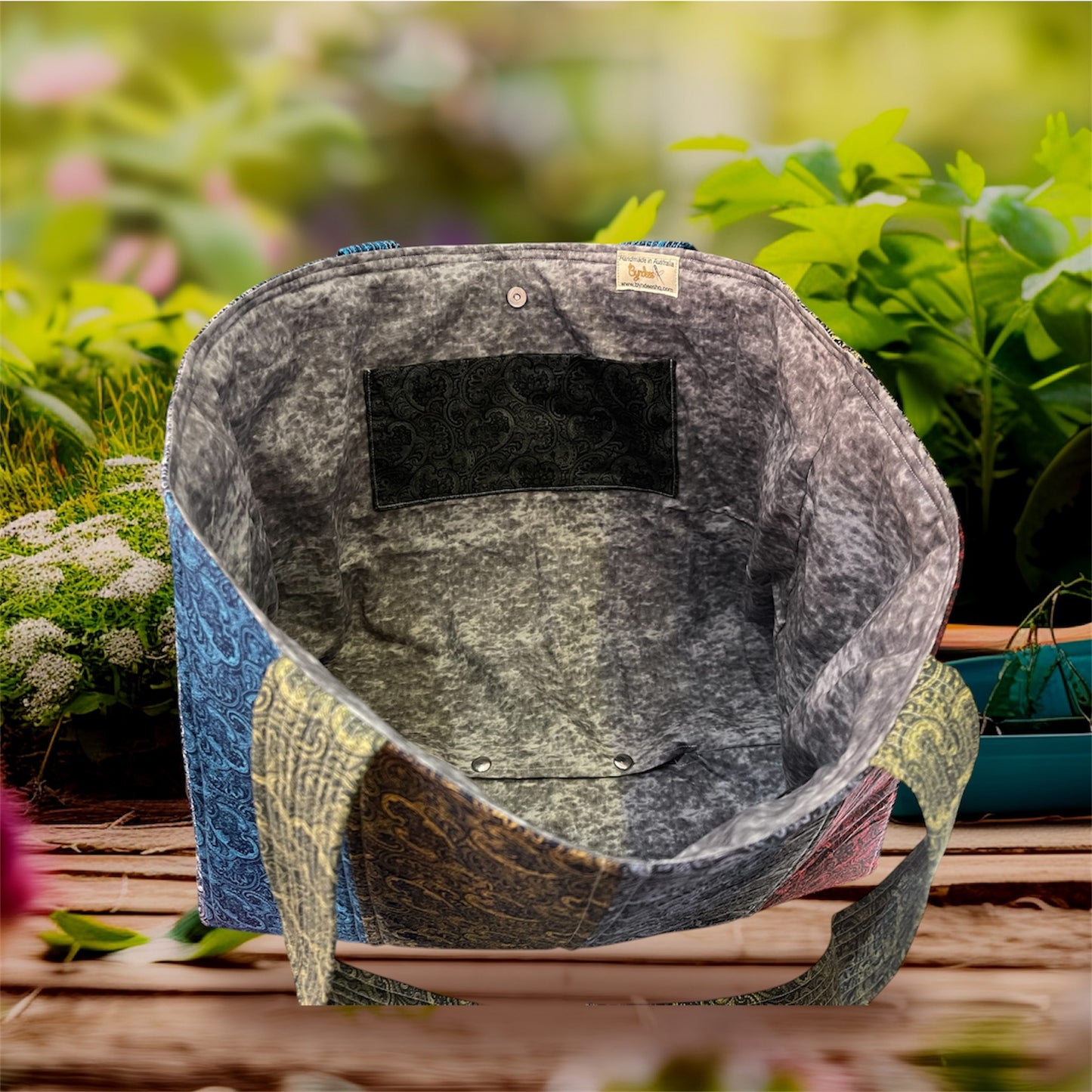 Envy Bag - Paisley with Grey Lining