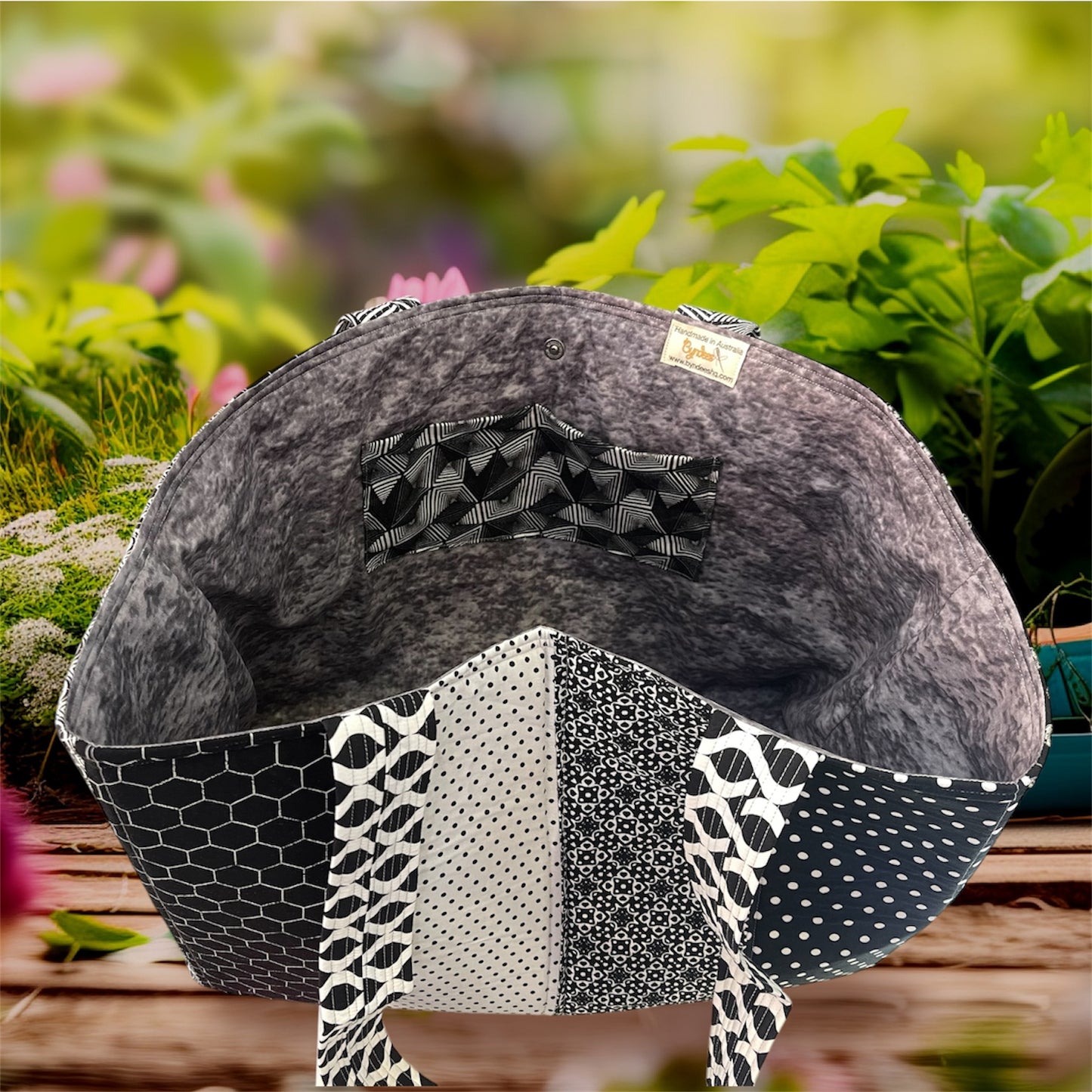 Envy Bag - Black & White with Grey Lining