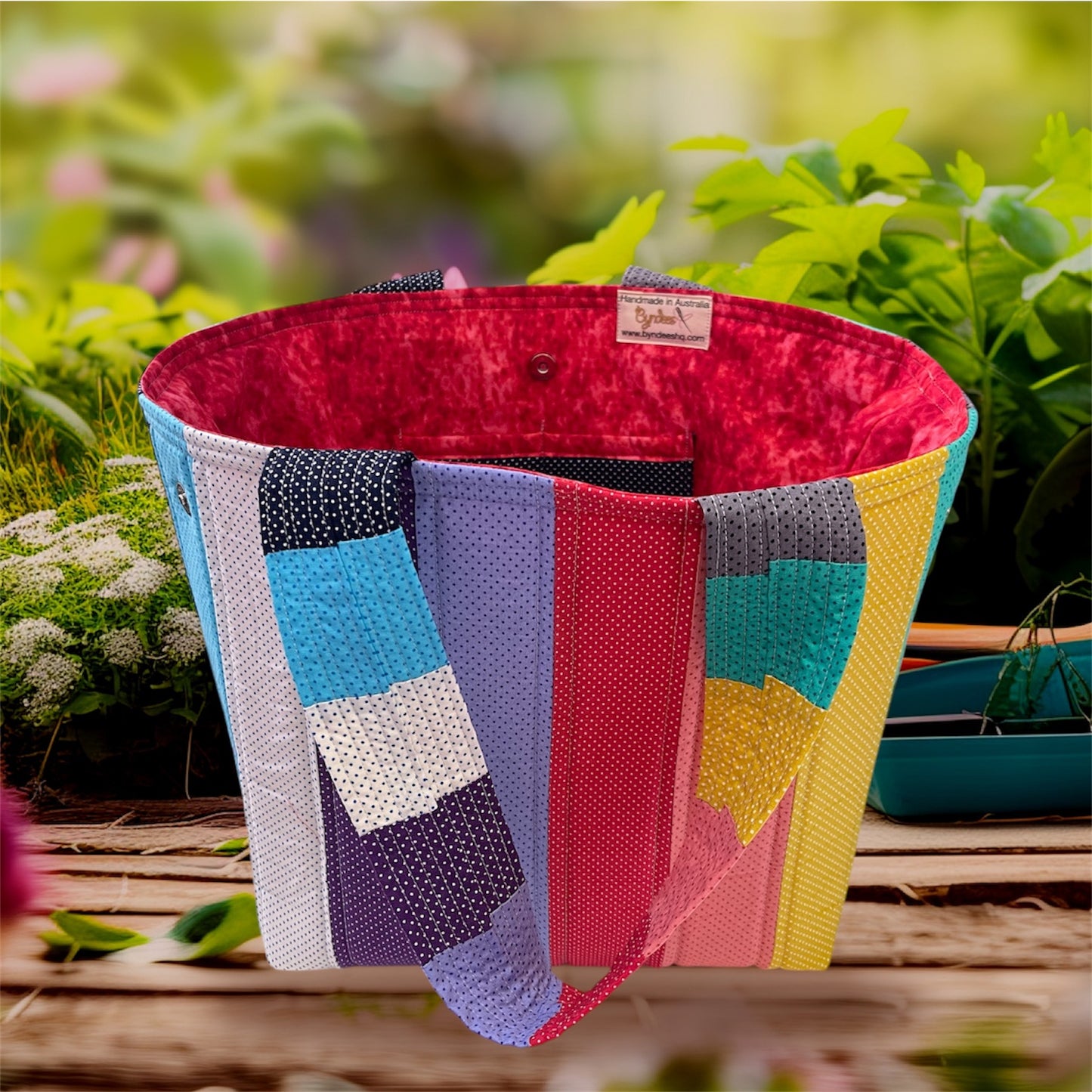 Totally Fun Bag - Small Dots with Red Lining