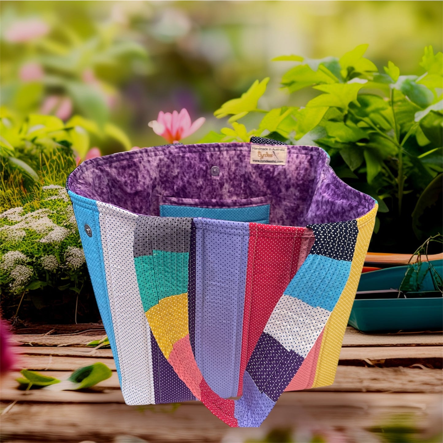 Totally Fun Bag - Small Dots with Lilac Lining