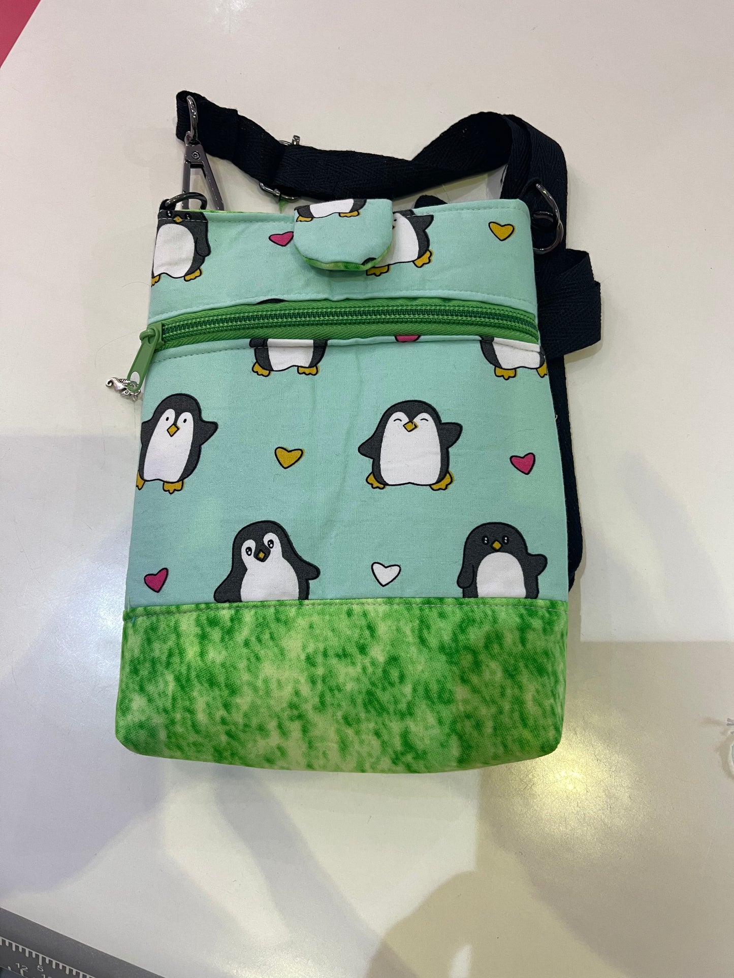 Mobile Phone & Wallet Bag - Penguins on Green w Green Lining