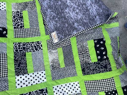 Key Hole Quilt Finished Size 60" x 64" Approx
