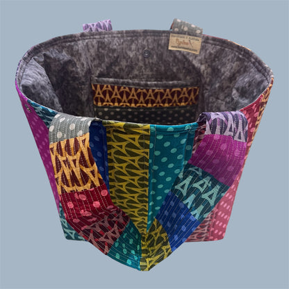 Totally Fun Bag - Dots and Arrows with Grey Lining
