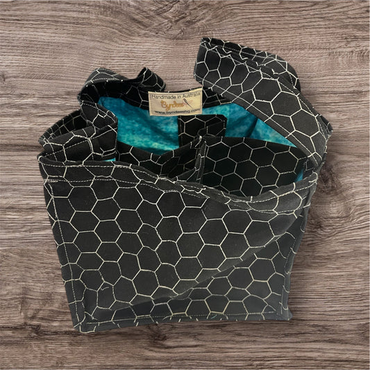 4 Cup Coffee Cup Caddy - Black & White Wire Pattern with Lite Blue Lining