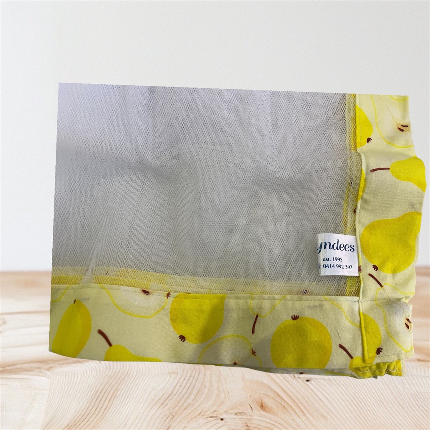 Food Net Cover  - Pears on Yellow