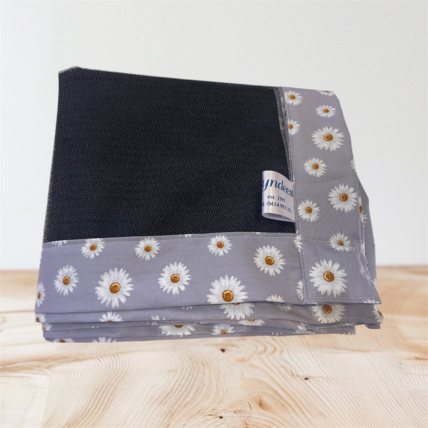 Food Net Cover  - Daisies on Grey