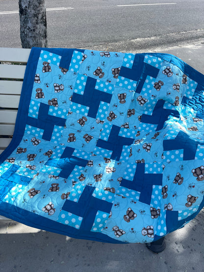 Double Twirl Quilt Finished Size 44" x 44" Approx