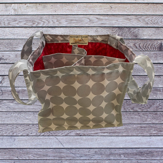 4 Cup Coffee Cup Caddy - Grey Dots On White w Red Lining