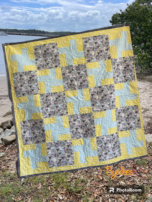Double Twirl Quilt Finished Size 44" x 44" Approx