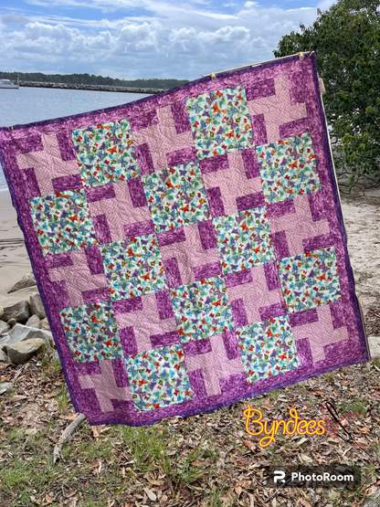 Double Twirl Quilt Finished Size 44" x 44" Approx